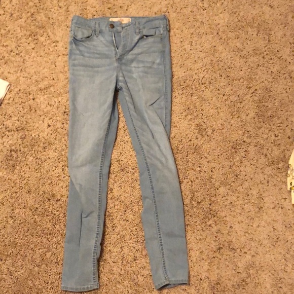 Hollister Denim - ⭐️SOLD⭐️Hollister high rise super skinny jeans